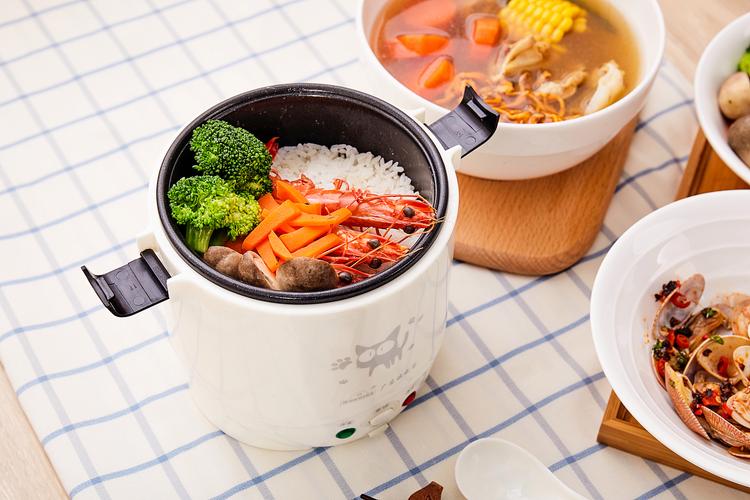 電器廚房 科技與生活交織的現(xiàn)代烹飪空間